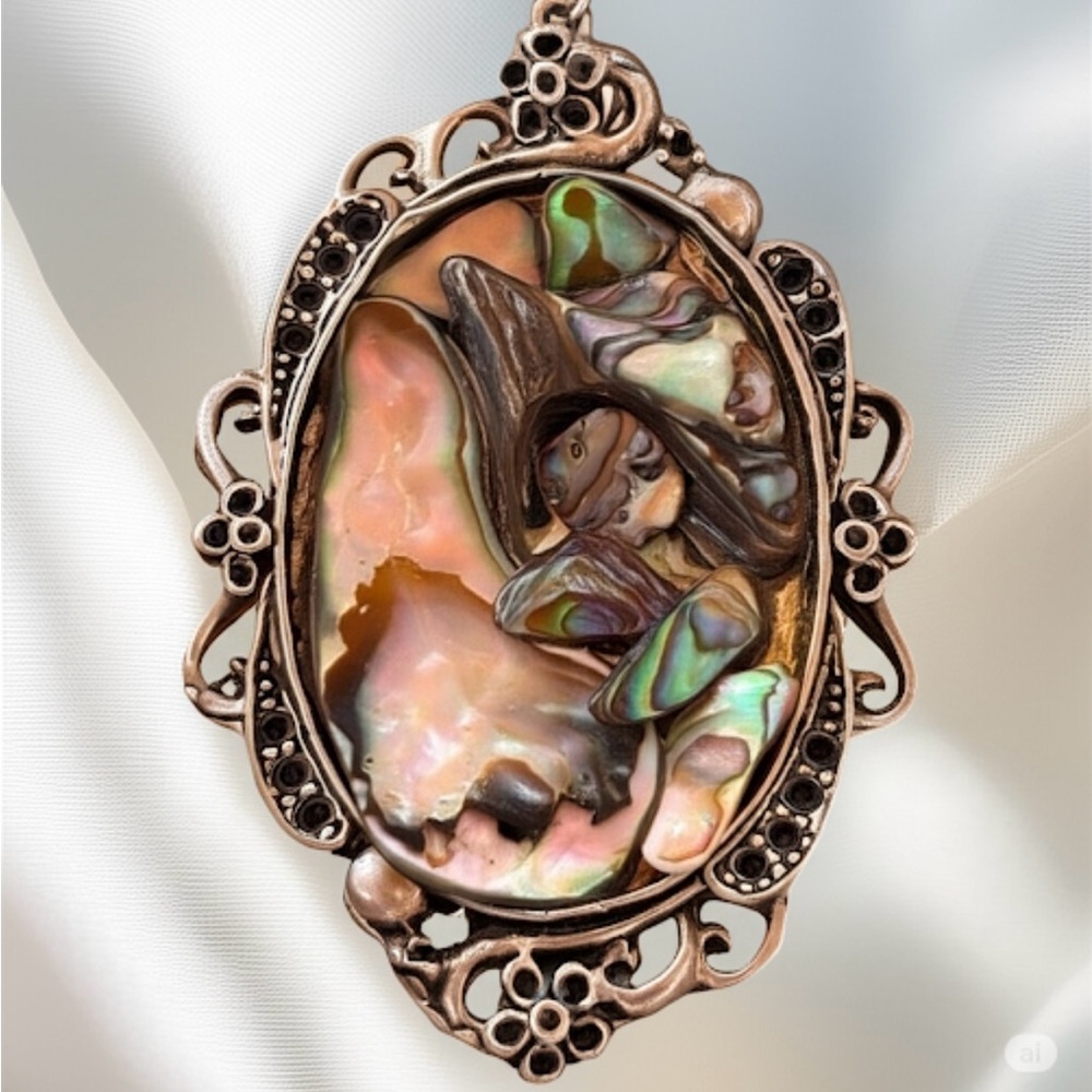 Vintage Ornate Abalone Shell & Silver Tone Necklace